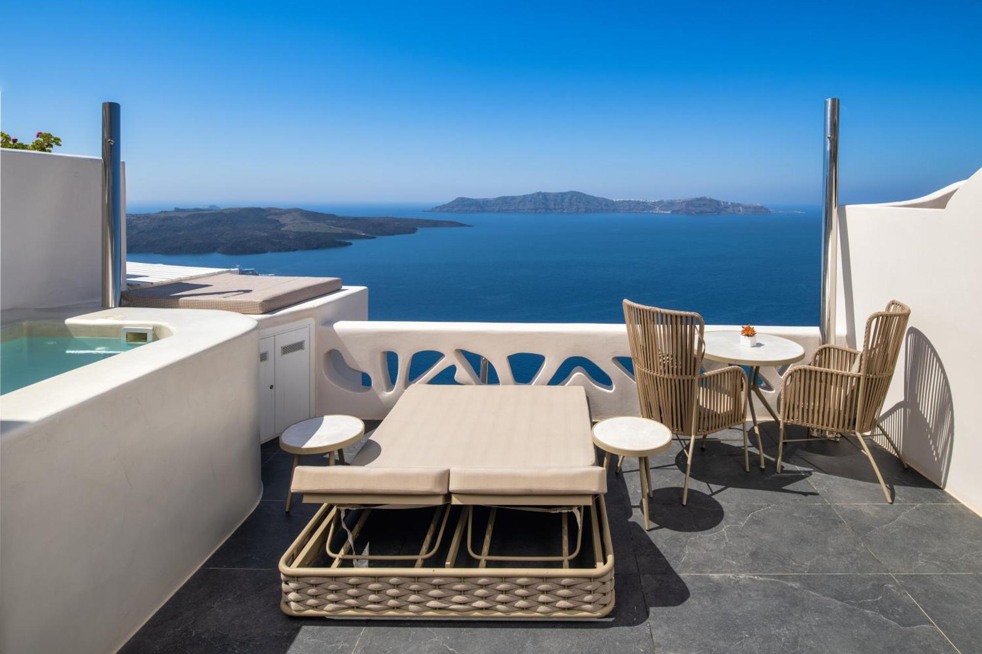 Athina Luxury Suites Fira  Room photo